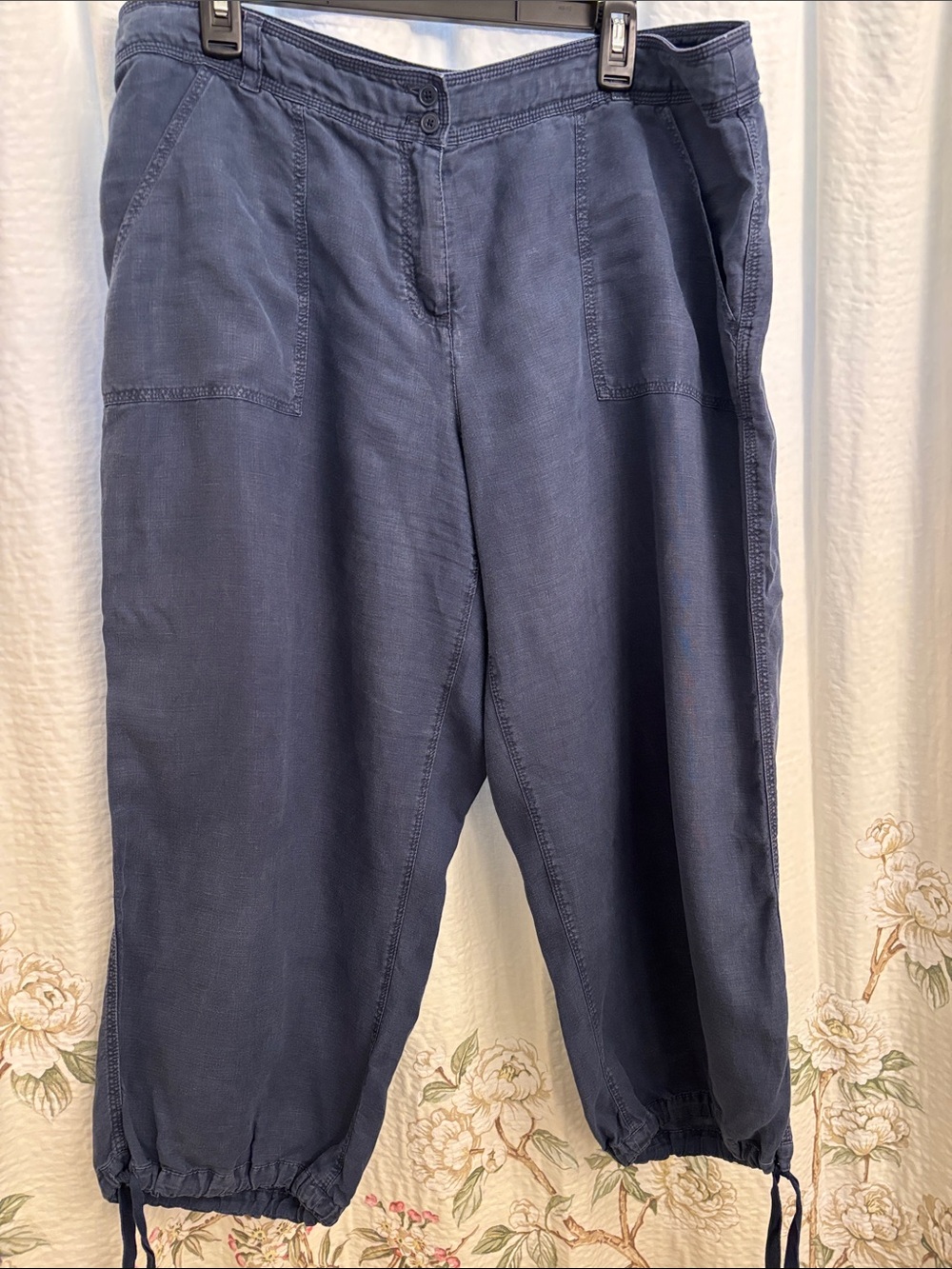 Tommy Bahama Navy Drawstring Capris